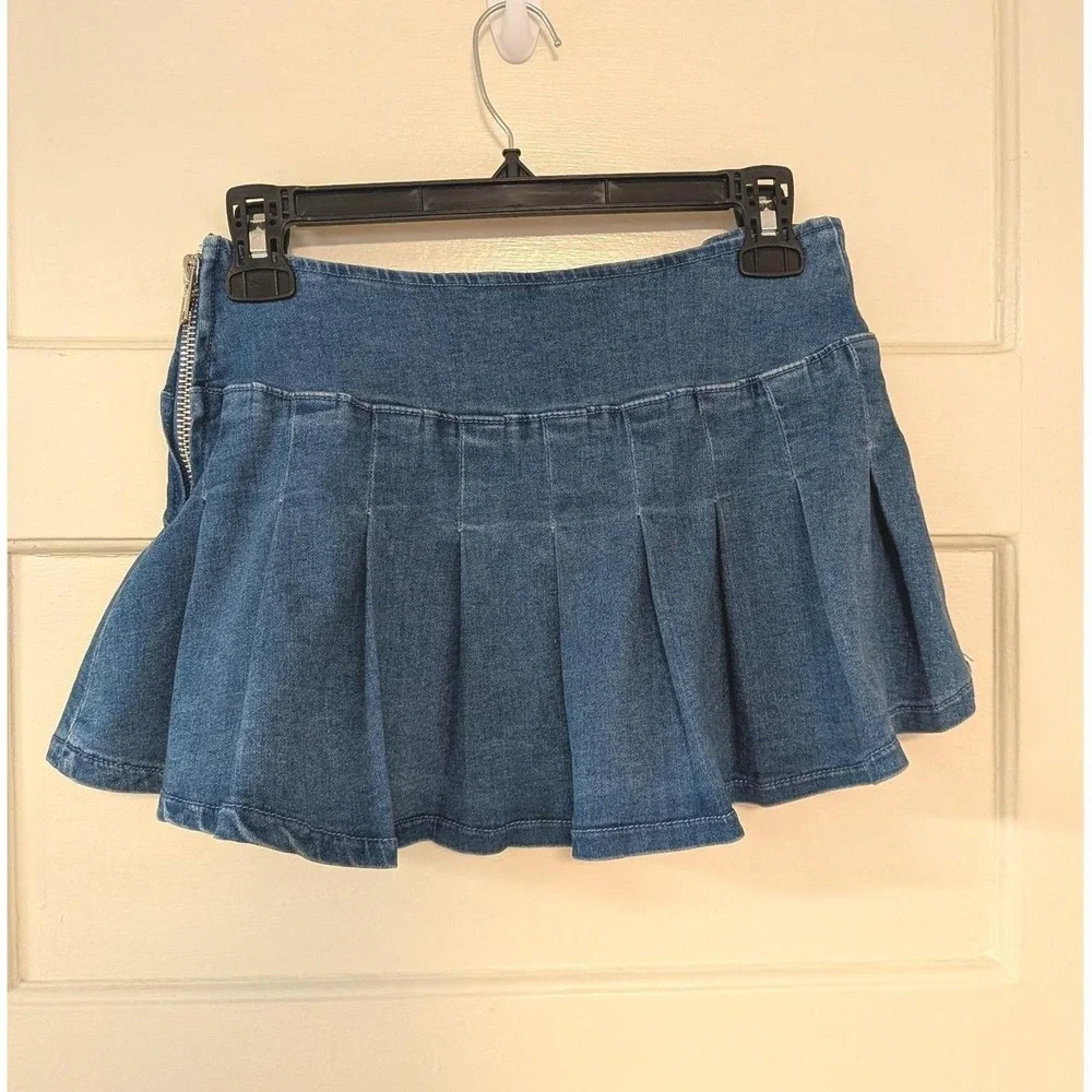Sugar Thrillz It's‎ All Love Denim Skirt Pleated Lace Up Mini Blue Small